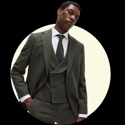 Tweed suit for casual elegance