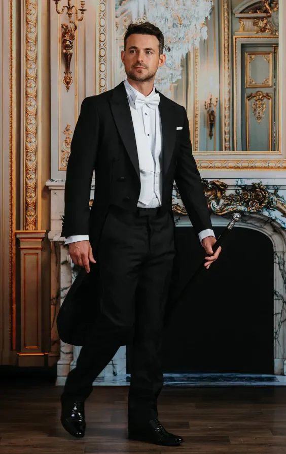 100% Wool White Tie 2 Piece Suit thumbnail 3