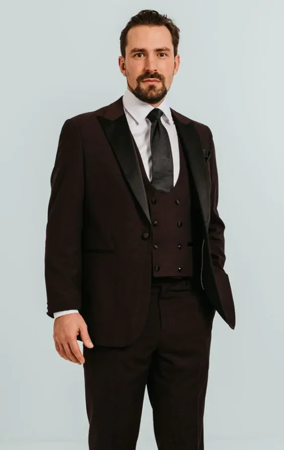 Burgundy 3 Piece Tuxedo with Peak Lapel thumbnail 2
