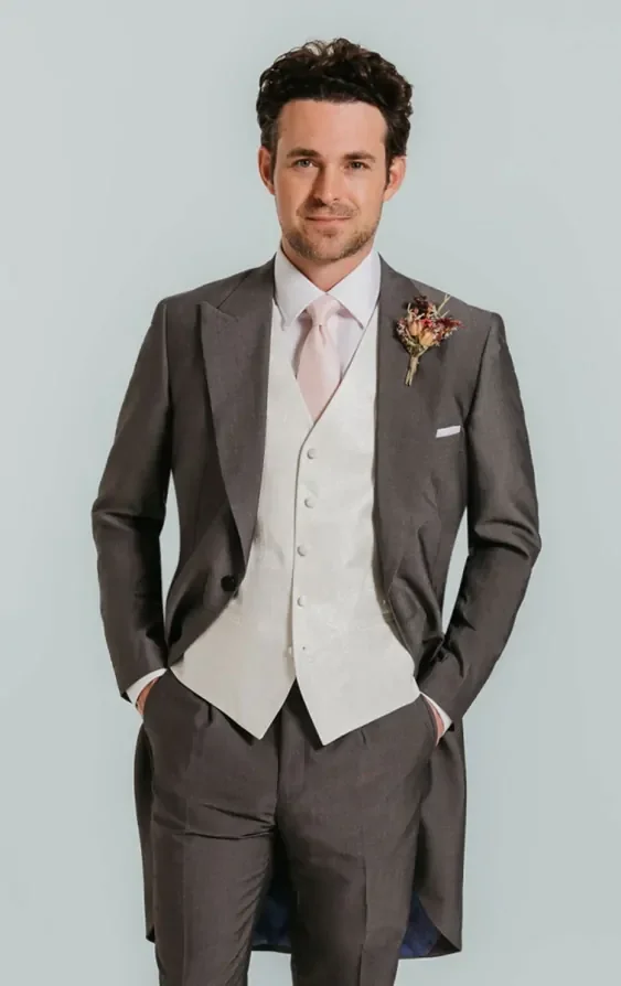 Silver Grey Morning Suit thumbnail 2