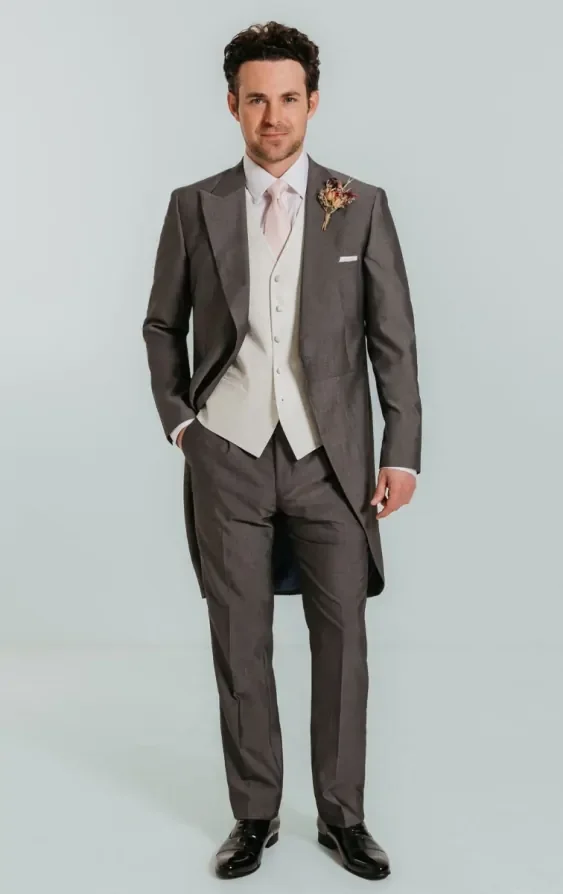 Silver Grey Morning Suit thumbnail 3