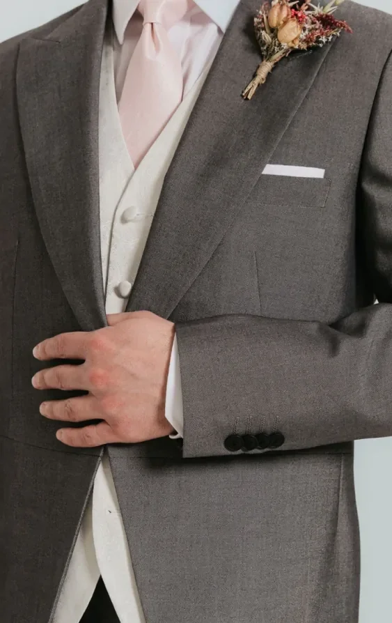 Silver Grey Morning Suit thumbnail 5