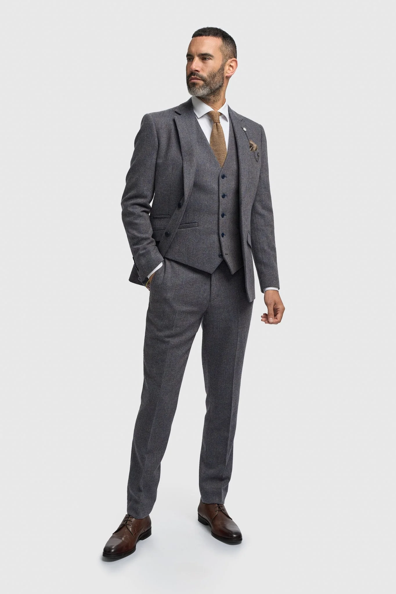 Thomas Savoy Tweed Three Piece Suit thumbnail 2