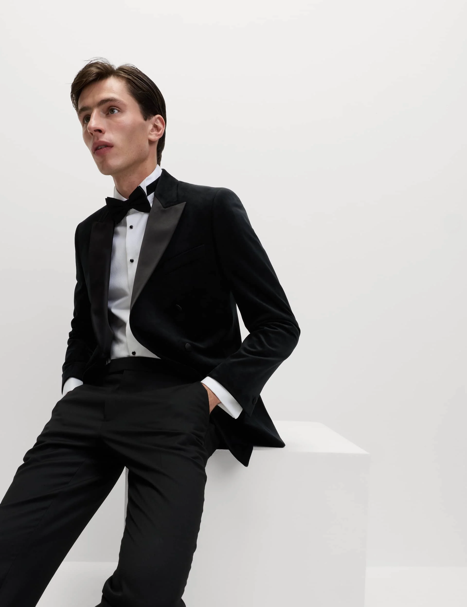 Tailored Fit Velvet Suit Jacket thumbnail 4